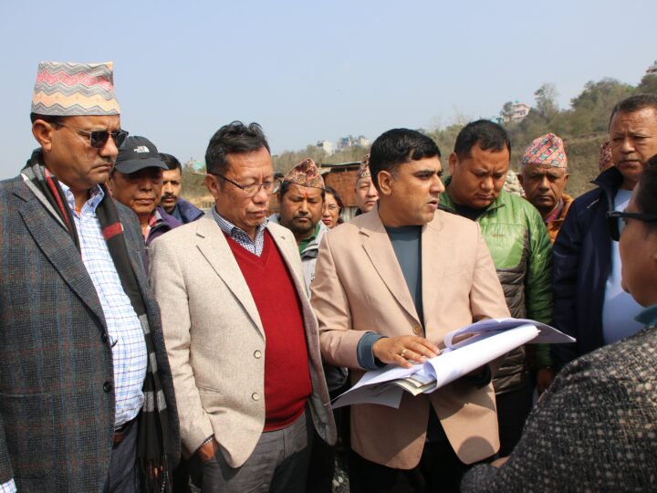 दुलेगौडा–हर्कपुर सडक खण्डको काम तत्काल अगाडि बढाउन मन्त्री केसीको निर्देशन