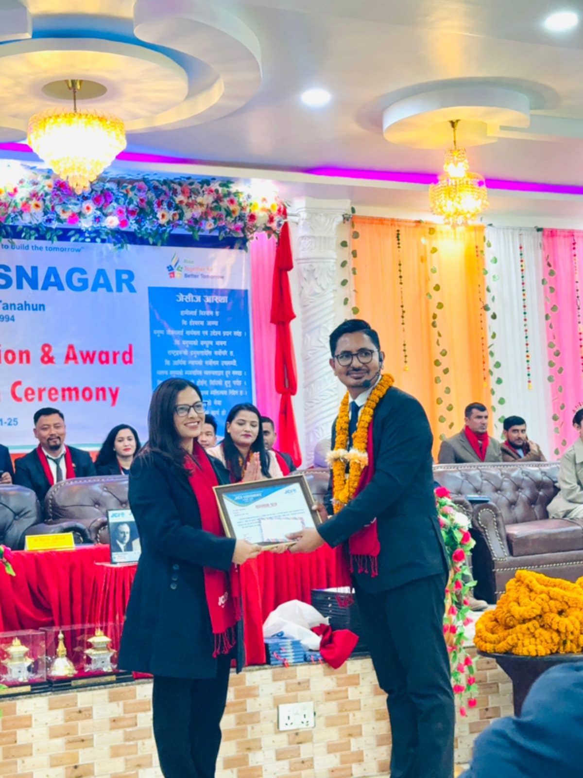जेसिआइद्वारा पत्रकार आचार्य सम्मानित