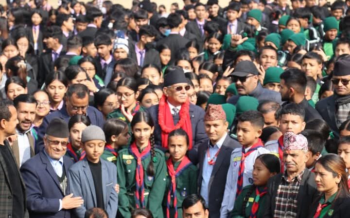 प्रचण्डकाे सरप्राइज भेटमा पञ्चमुनिका बिद्यार्थीकाे गडगडाहट ताली