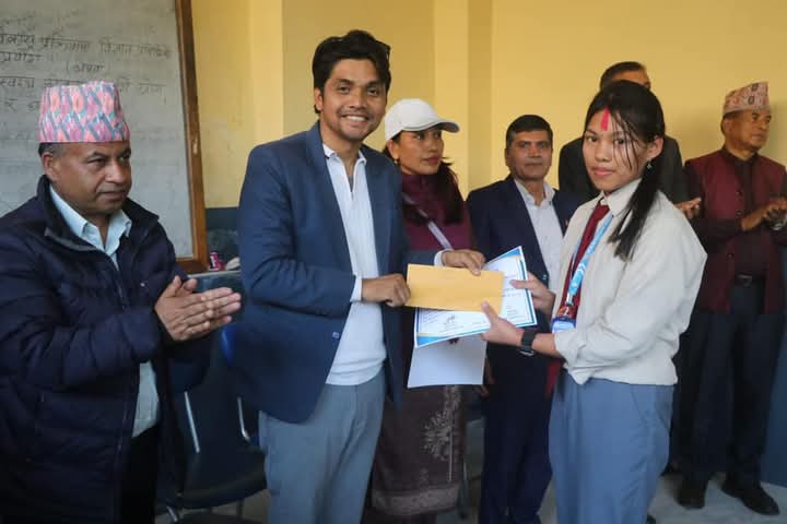 आँबुखैरेनीमा स्थानीय तह स्तरीय विद्यार्थीका लागि सिर्जनात्मक लेखन कार्यशाला सम्पन्न