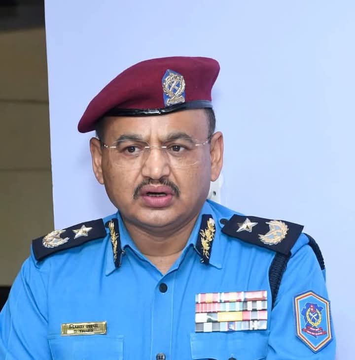 प्रहरी महानिरीक्षक बने दीपक थापा
