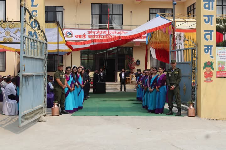 भर्ना शुल्क नलिन विद्यालयलाई आँबुखैरेनी गाउँपालिकाकाे चेतावनी