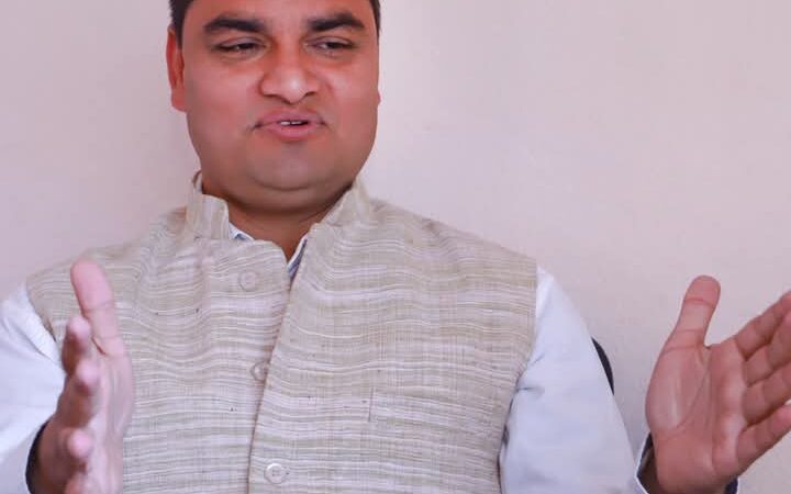 स्वास्थ्य बीमा काेष बलियो पार्न स्वास्थ्य मन्त्री पाैडेलकाे निर्णय