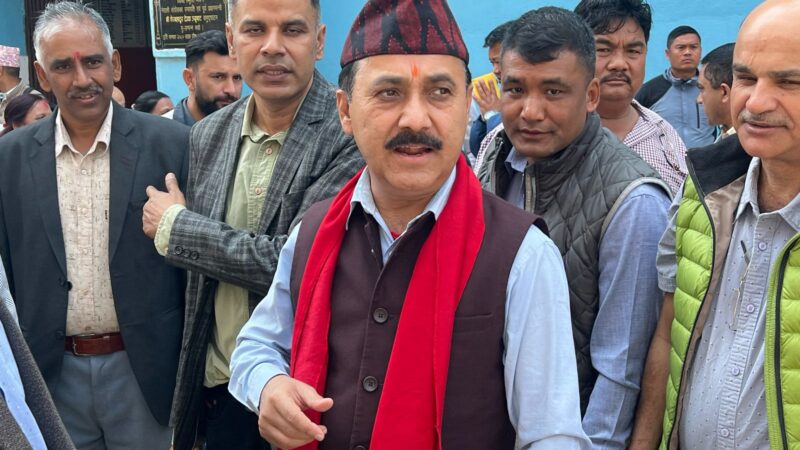 राजा ल्याउछु भन्ने राप्रपाकाे जनमत एउटा स्ववियुमा खुम्चियाे – काङ्ग्रेस महामन्त्री शर्मा