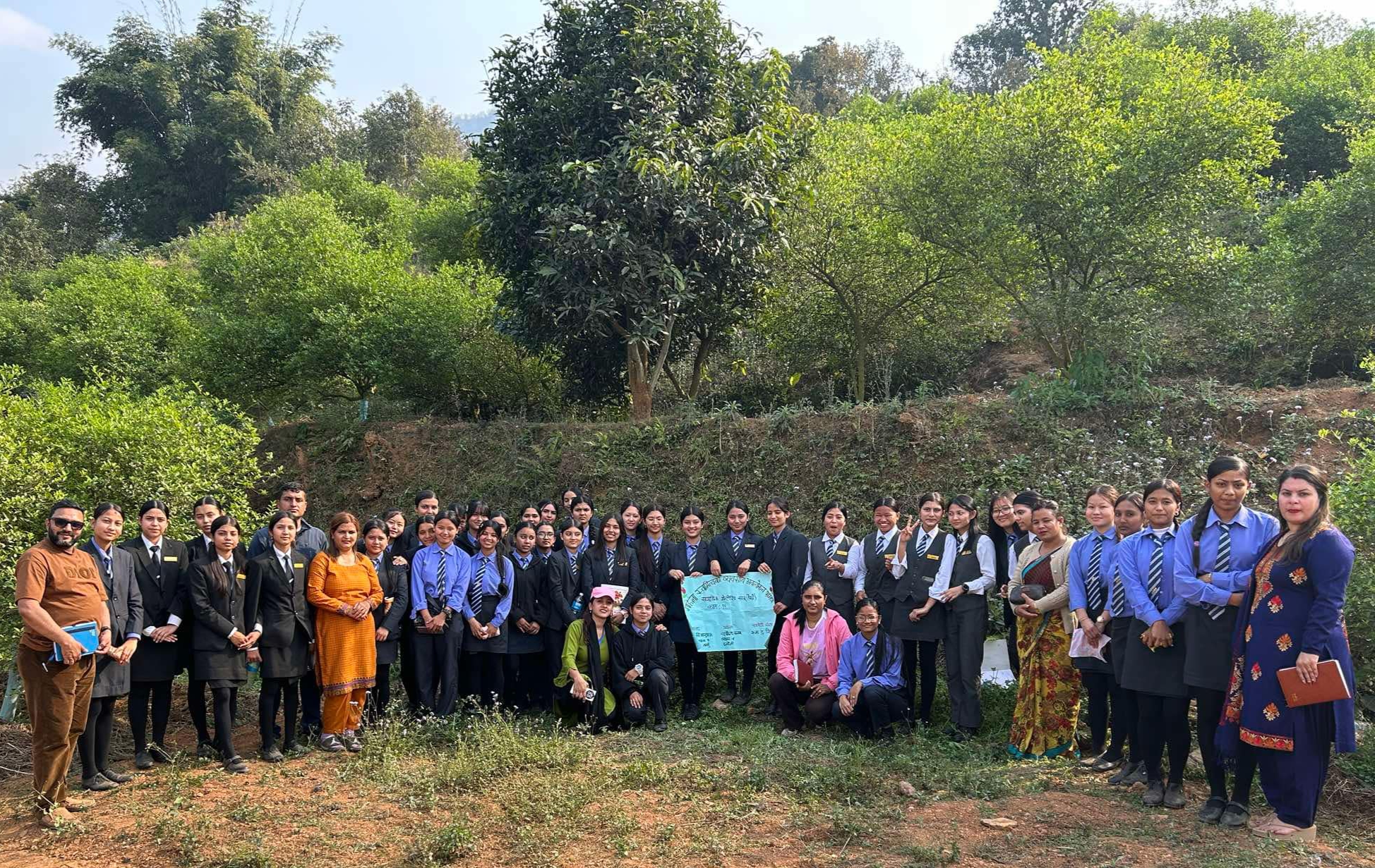 महिला नेतृत्वमा आधारित व्यवसाय अध्ययनका लागि बालिकाहरूको स्थलगत भ्रमण
