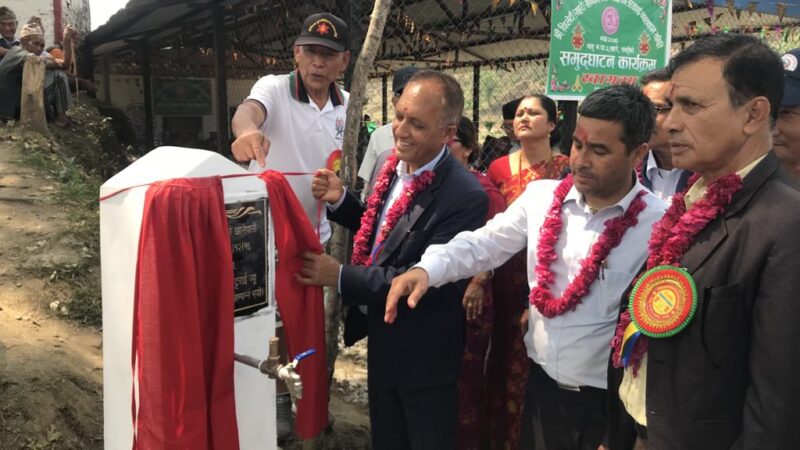 घरघरै धारा जडान गरेपछि भानुकाे खहरेबासी खुसी