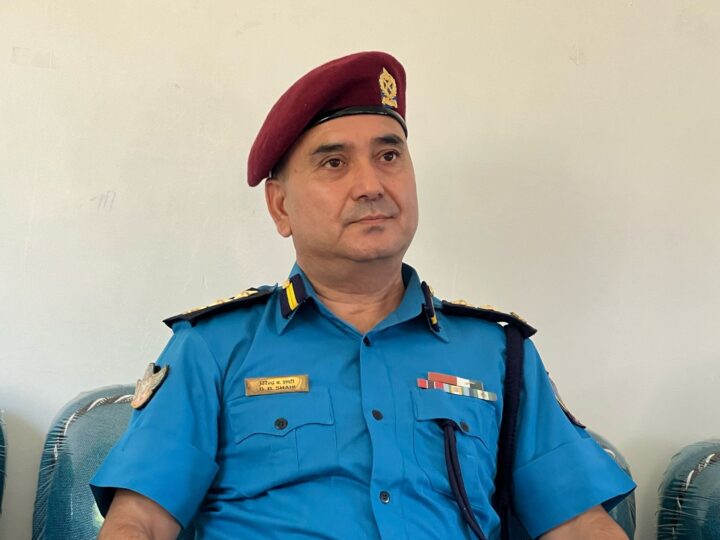 दमौलीबाट दिनदाहडै पल्सर बाइक चाेर्ने व्यक्तिलाई तनहुँ प्रहरीले २४ घण्टा भित्र समात्याे