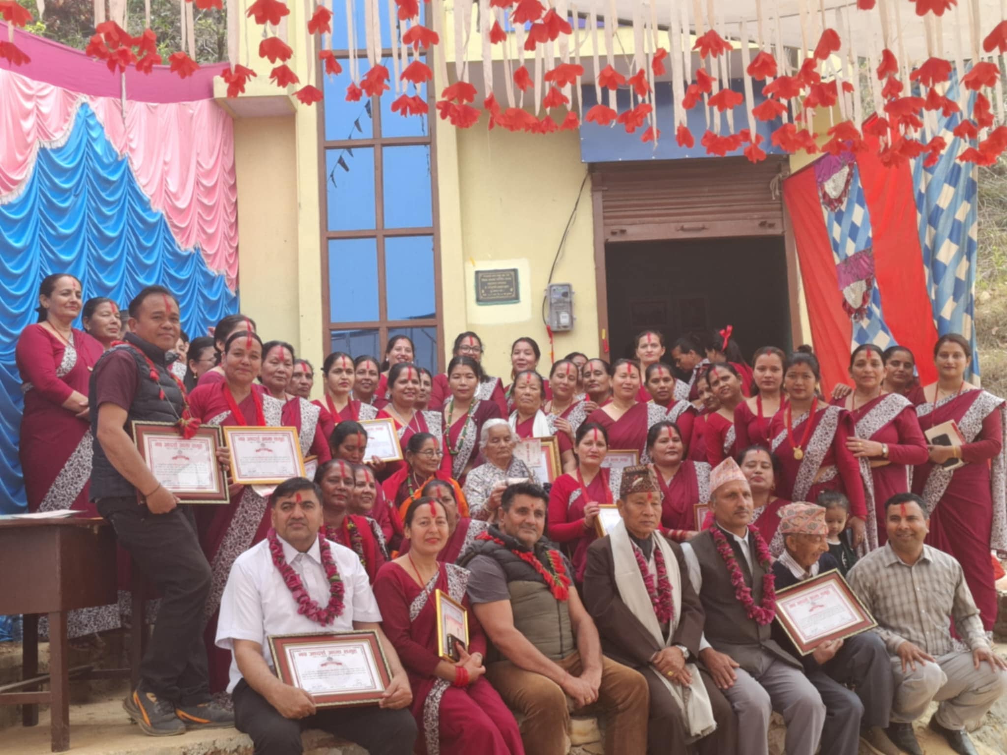 २५ लाखको जग्गा दान दिने हड्खलेलाइ नवआदर्श समुहको सम्मान !