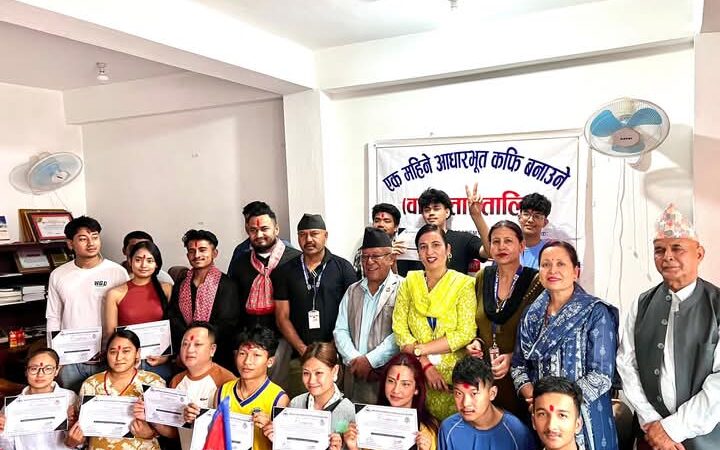व्यास २ का युवालाई कफी बनाउने तालिम