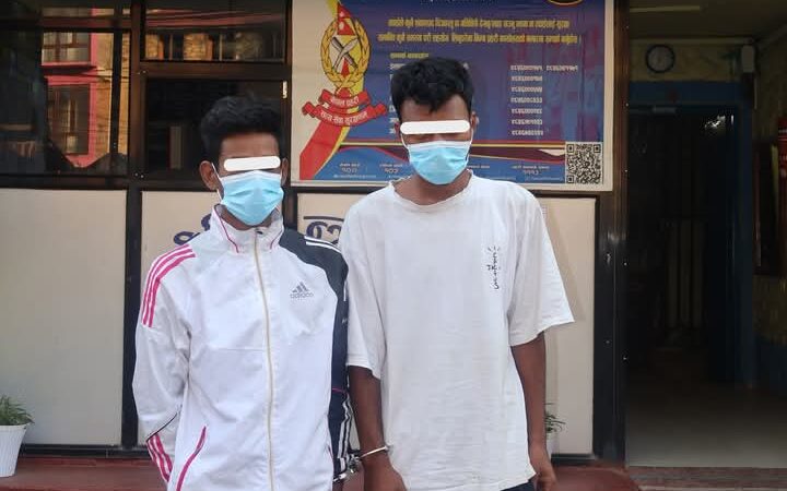 लागु औषध सहित तनहुँबाट २ जना पक्राउ
