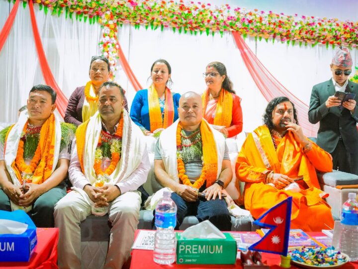 धार्मिक सेवा र दानसहित नगरप्रमुख विष्टको टोली गण्डकी कोटिहोमबाट फर्कियो