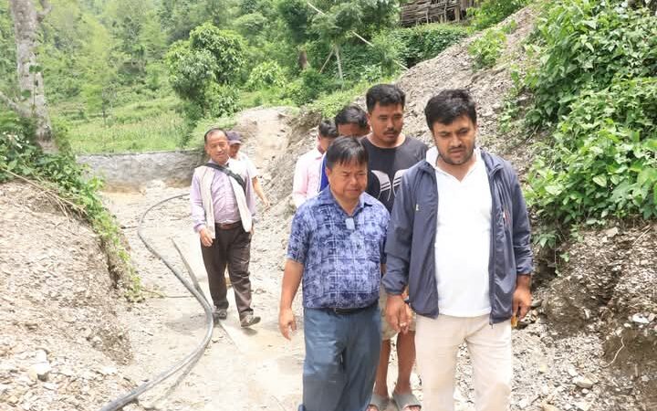 देवघाट गाउँपालिका अध्यक्ष थापाले गरे बिभिन्न योजनाको अनुगमन