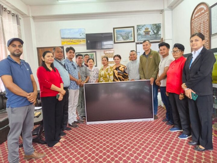 आँबुखैरेनीका बिद्यालय प्रविधिमैत्री बन्दै