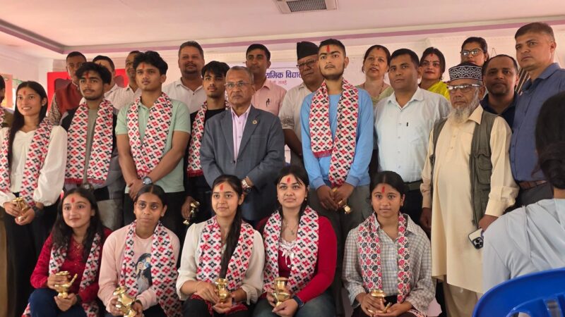 सत्यवती माविका एसइई उत्तीर्ण विद्यार्थीहरूलाई बधाई तथा सम्मान