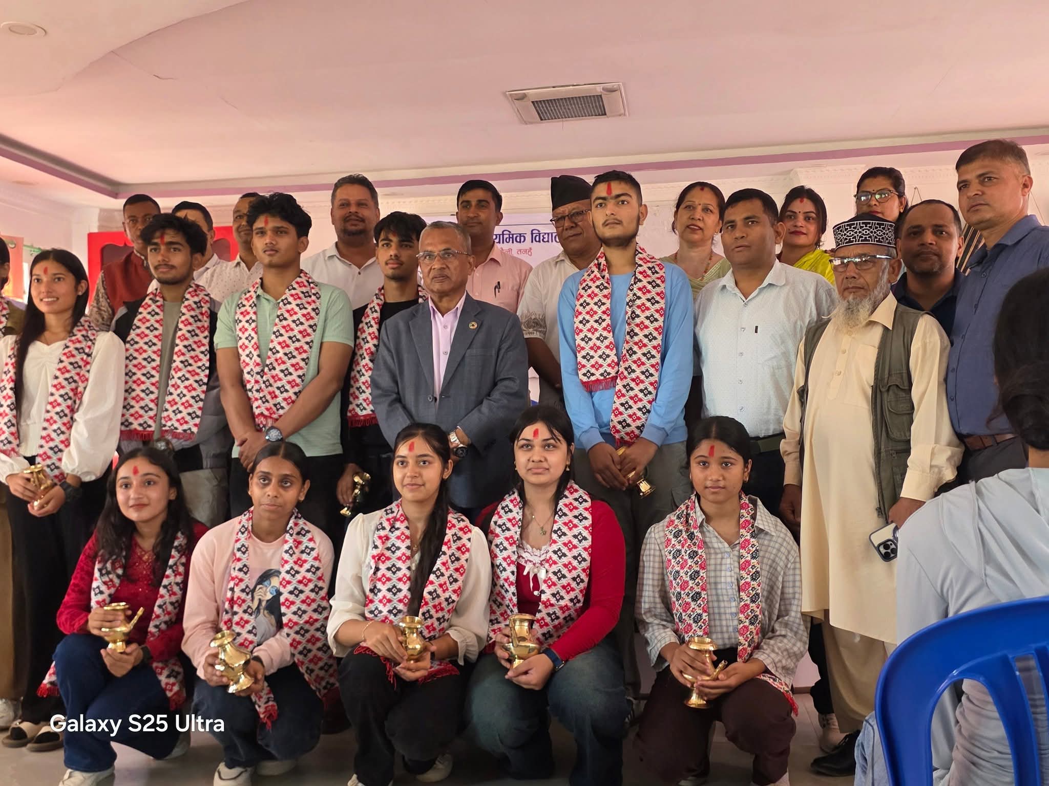 सत्यवती माविका एसइई उत्तीर्ण विद्यार्थीहरूलाई बधाई तथा सम्मान