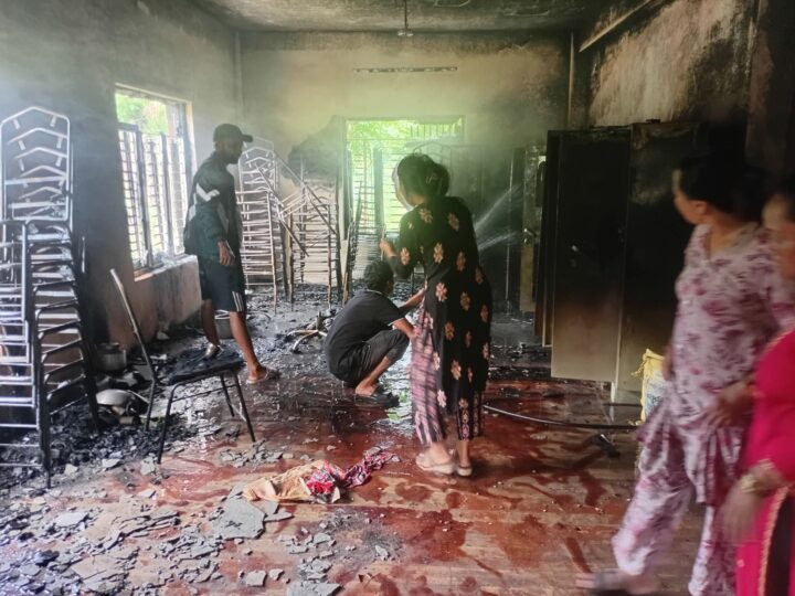 शुक्लागण्डकी ११ काे वडा कार्यालयमा आगलागी हुँदा झण्डै ८ लाखको क्षति