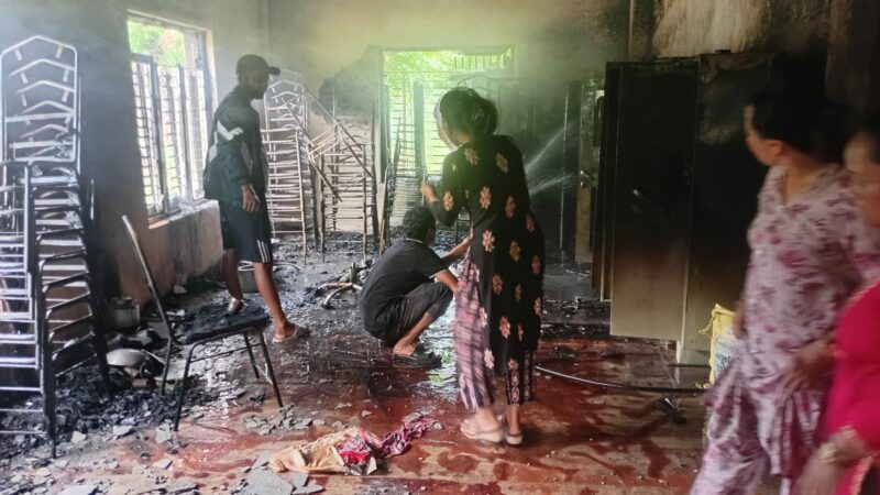 शुक्लागण्डकी ११ काे वडा कार्यालयमा आगलागी हुँदा झण्डै ८ लाखको क्षति
