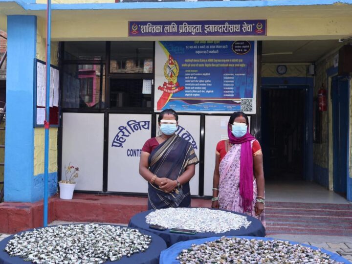 आँबुखैरेनीबाट लागुऔषध सहित दुई महिला पक्राउ