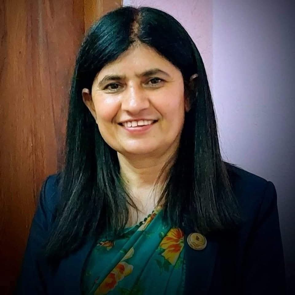 सामान्य प्रशासन मन्त्री बन्न सफल भएको भन्दै मन्त्री न्याैपानेकाे जिल्ला तनहुँमा खुसियाली