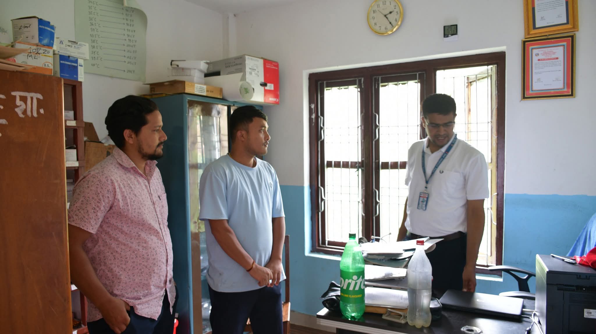 ऋषिङ्ग गाउँपालिकाका प्रमुख प्रशासकिय अधिकृत अंगाइ नेतृत्वको टाेलिले गर्याे स्वास्थ्य संस्थाको निरीक्षण