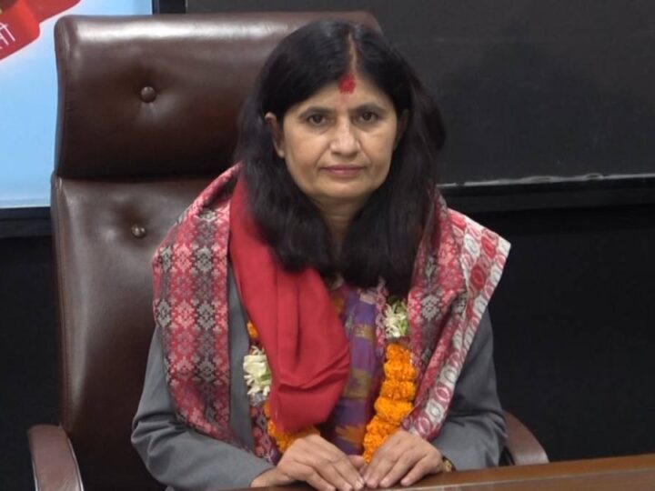 कर्मचारी सरुवा मापदण्ड अनुसार हुनेः मन्त्री न्यौपाने