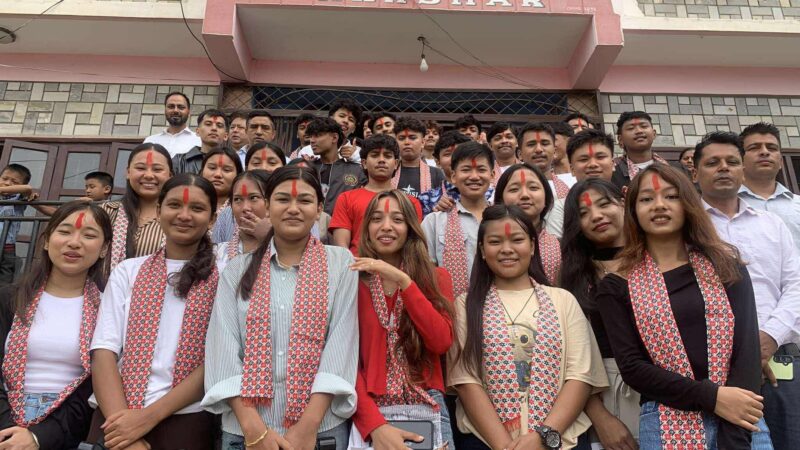 पराशर कलेज द्वारा कक्षा-१२ उतिर्ण विद्यार्थीहरुलाई बधाई एवं सम्मान