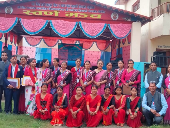 ऋषिङ अन्तर विद्यालय तीज गीत प्रतियोगितामा बालविकास मावि भिरकाेट प्रथम