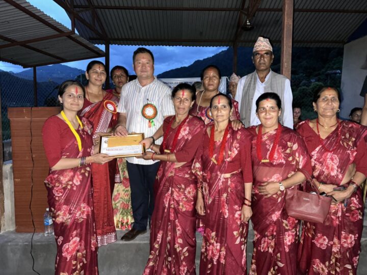 व्यास ८ काे टोलस्तरीय तीजगीत प्रतियोगितामा फेदीपाखा महिला समूह प्रथम