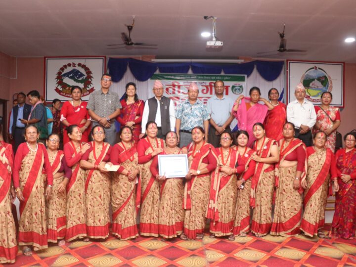 म्याग्दे गाउँपालिका स्तरीय तीज गीत प्रतियोगितामा भीमसेन आमा समूह प्रथम