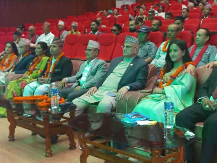 साँढे २३ करोडकाे दमाैली सभाहलमा एसी नचलेपछी !