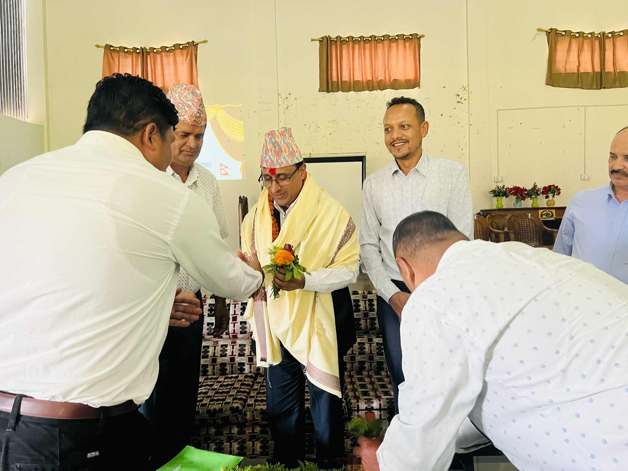 कुशल प्रशासक रामचन्द्र लामगादेकाे शुक्लागण्डकी नगरपालिकाबाट भव्य विदाइ