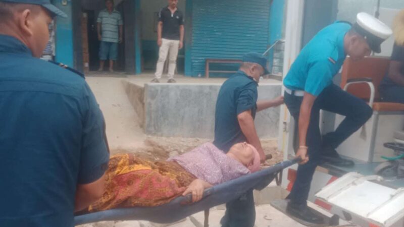 डुम्रेमा बस र म्याजिक जिप ठाेक्किँदा दुई जना घाइते