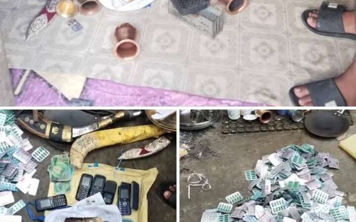 चितवन जिल्ला अदालतबाट हराएका सामान १९ वर्षीय युवकको हाकिम चाेक डेरामा फेला