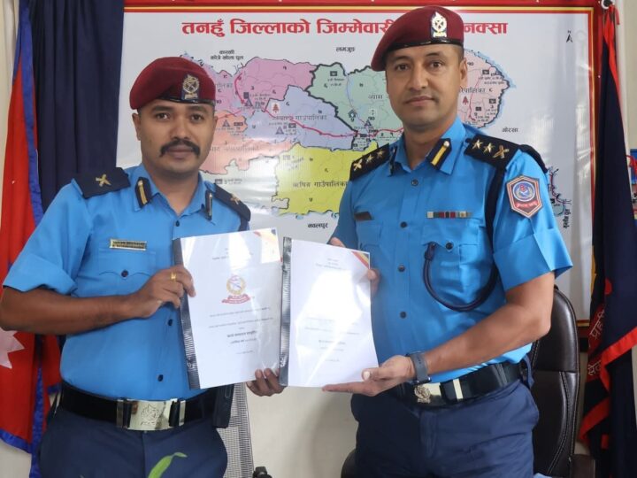 एसपी कार्कीद्वारा मातहतका कार्यालय प्रमुखहरुसँग बार्षिक कार्यसम्पादन सम्झौतामा हस्ताक्षर