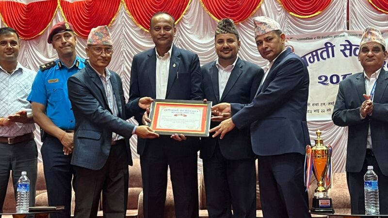तनहुँमा विविध कार्यक्रमका साथ निजामती सेवा दिवस मनाइयो