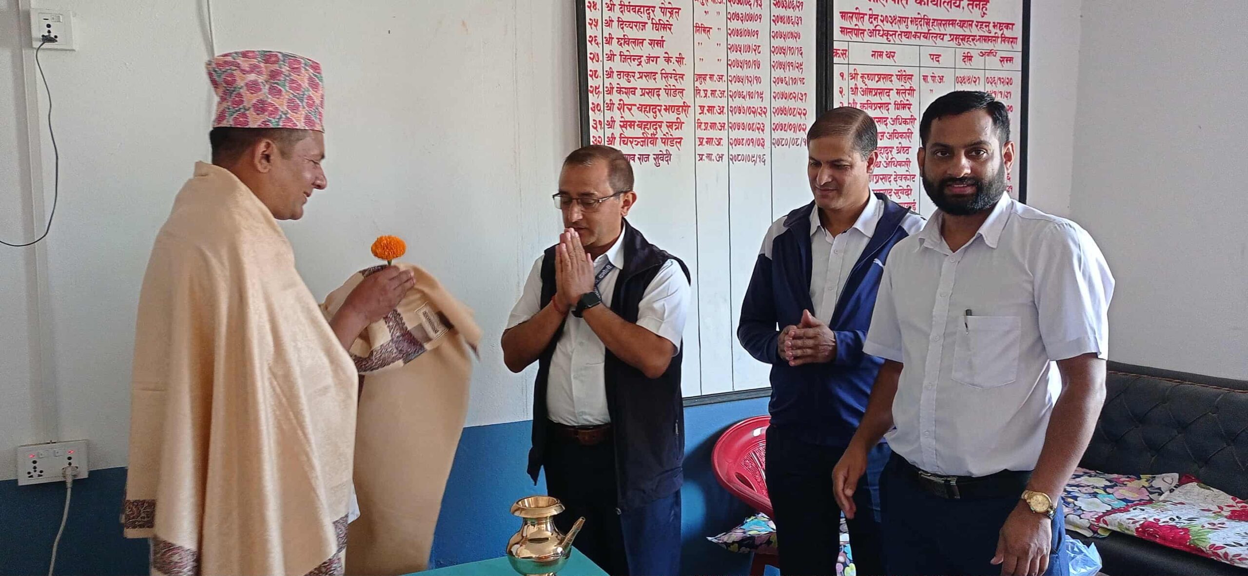 मालपोत कार्यालय तनहुँका प्रमुख मालपोत अधिकृत सुवेदीको बिदाइ