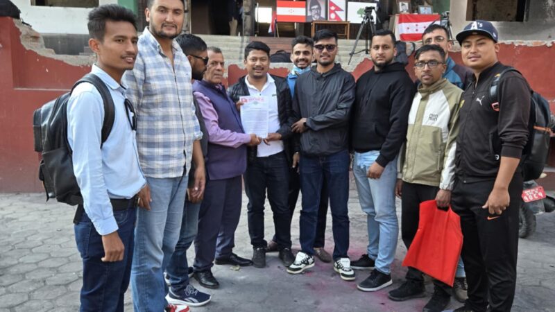 युवा सहभागीता सुनिश्चितताकाे माग गर्दै नेविसंघले बुझायो ज्ञापनपत्र