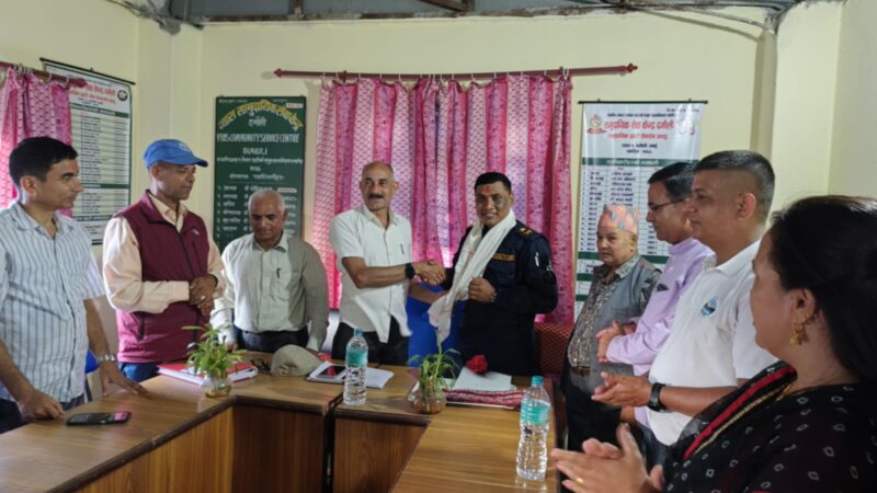 सामुदायिक सेवा केन्द्र द्वारा डिएसपी विक लाई स्वागत
