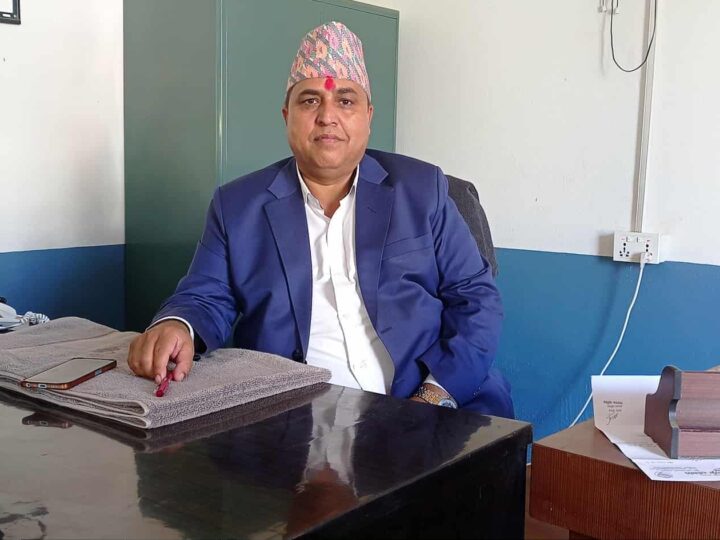 मालपोत कार्यालय तनहुँका प्रमुख मालपोत अधिकृत पाैडेललाई स्वागत