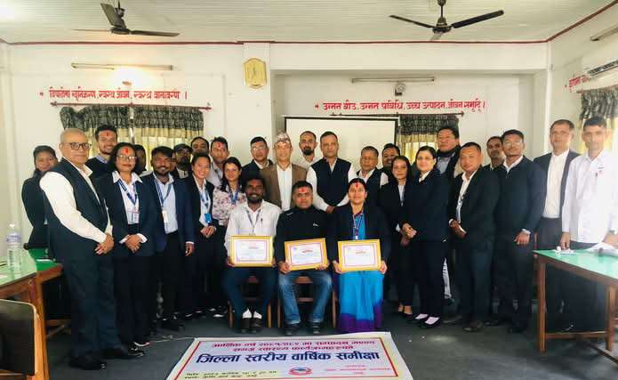 तनहुँका स्वास्थ्य संस्थाहरू मध्ये छिपछिपे प्रथम , थर्पु द्धितीय र खैरेनीटार तृतीय