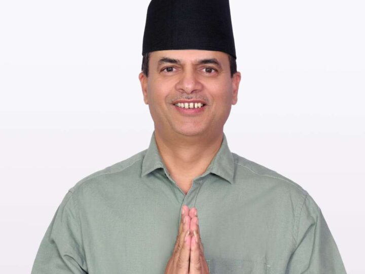ईन्जिनियर न्याैपानेले ल्याए तनहुँ क्षेत्र नं २ का ६ वटा बिद्यालयमा स्मार्ट बोर्ड