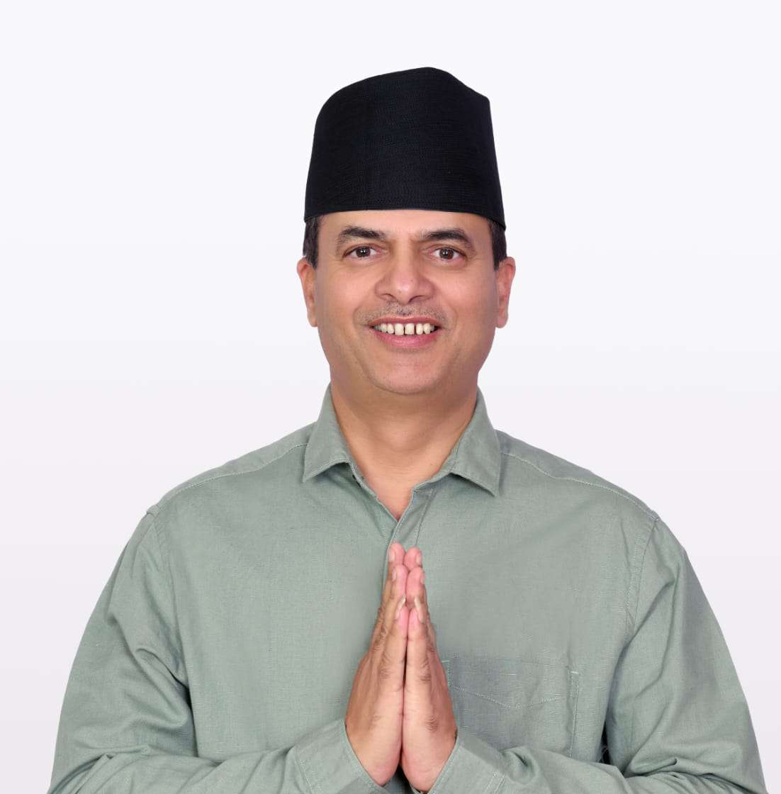 ईन्जिनियर न्याैपानेले ल्याए तनहुँ क्षेत्र नं २ का ६ वटा बिद्यालयमा स्मार्ट बोर्ड