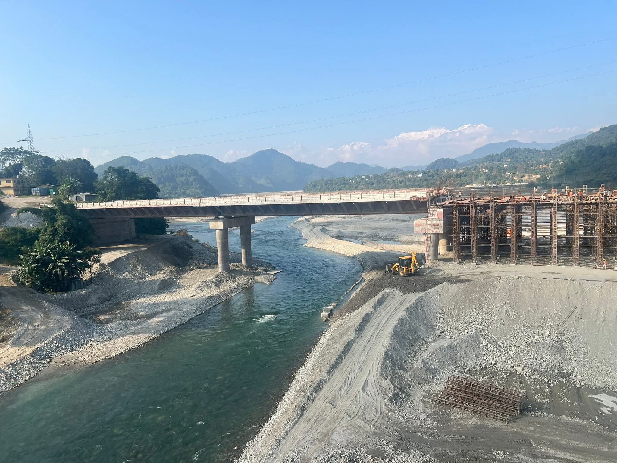 मादी नदीमाथि निर्माणाधीन चार लेनको पुलको काम ८० प्रतिशत सम्पन्न