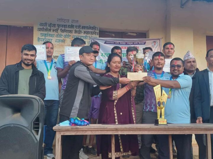 भानु नगरस्तरीय बिद्यालय शिक्षक भलिबल प्रतियोगितामा प्रभात मावि प्रथम