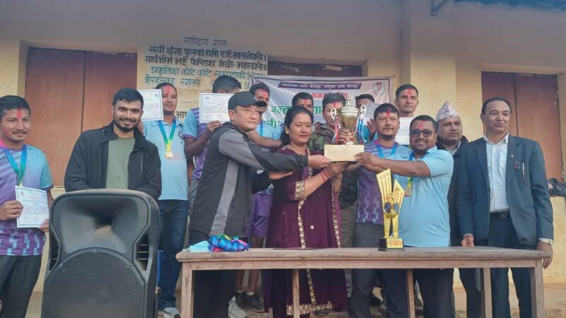 भानु नगरस्तरीय बिद्यालय शिक्षक भलिबल प्रतियोगितामा प्रभात मावि प्रथम