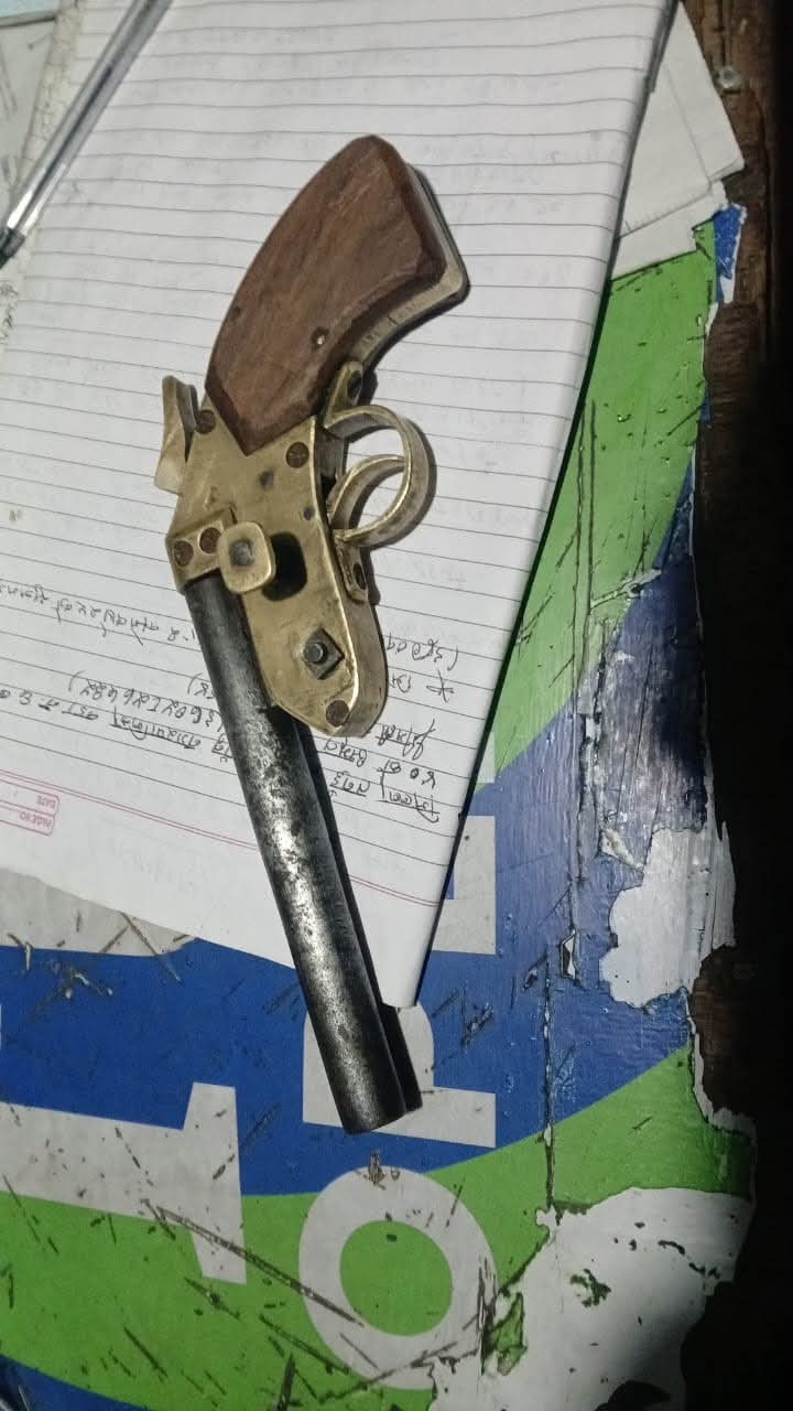 हतियारसहित आँबुखैरेनीबाट युवक पक्राउ