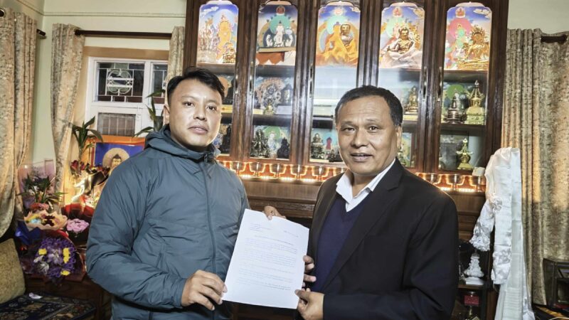तनहुँकाे बिकास सम्बन्धमा शुक्लागण्डकीका युवा मनराजले बुझाए उर्जामन्त्रीलाइ ध्यानाकर्षण पत्र
