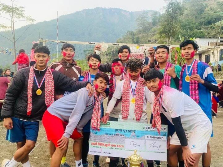 बन्दीपुर खहरेकाे मिलिजुली कप भलिबल प्रतियोगितामा बुलिन्टर युवा क्लब प्रथम