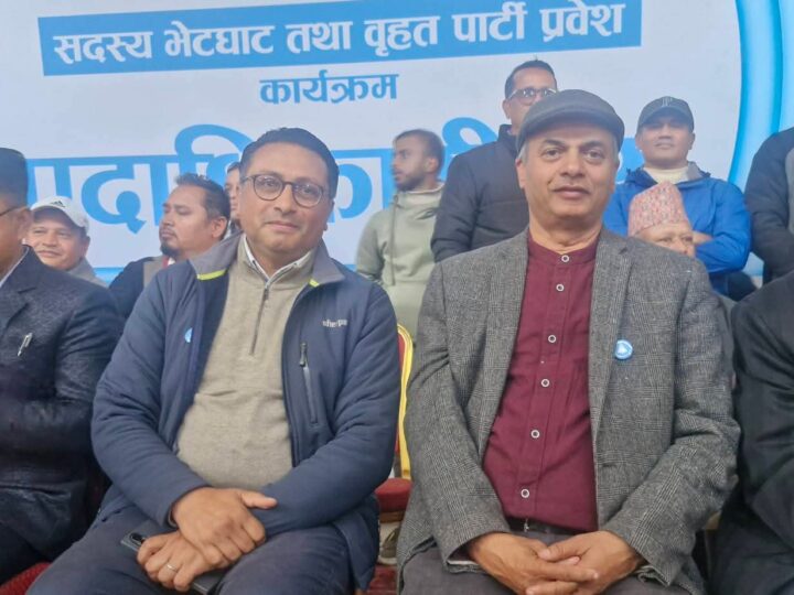 तनहुँमा रास्वपाको फरक रणनीति: १ मा डाक्टर, २ मा इन्जिनियर