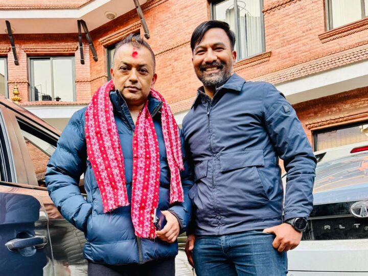 सभापति गगन थापालाई भेटेर तनहुँका युवा नेता मोहन कुमार श्रेष्ठले दिए शुभकामना